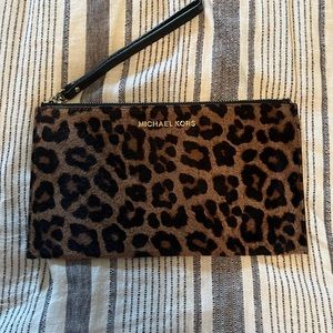 MICHAEL KORS Leopard Print Calf Hair Wristlet